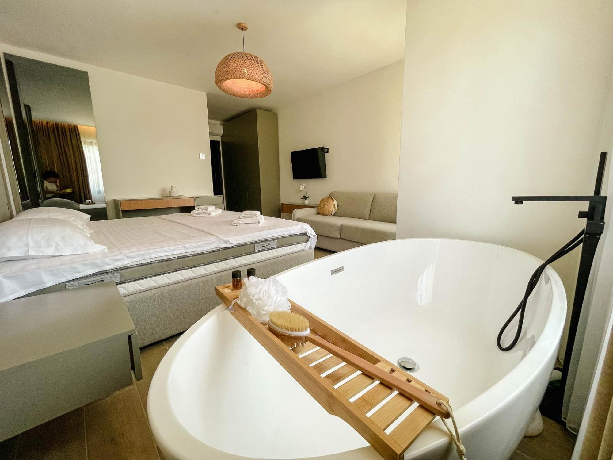 Botanica Boutique Hotel Ulcinj Extérieur photo